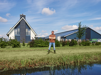 Melkveebedrijf Zonnepanelen Windmolen Boer 424X318